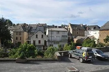 Konukevi Aveyron D'hotes 4*